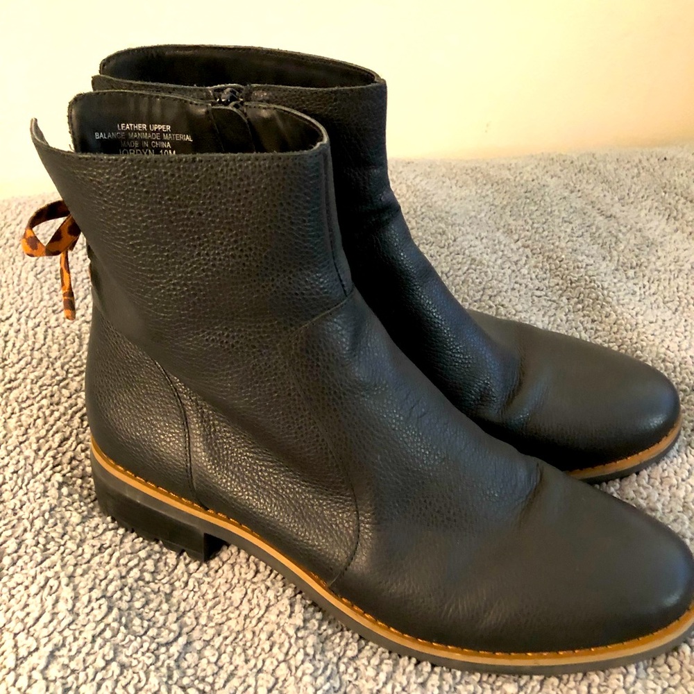 Violet & Red Jordyn Black Ankle Boots with Leopard Detail Zip - 10